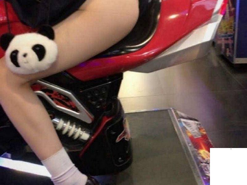 97年的妹子真的很乖 (13P)