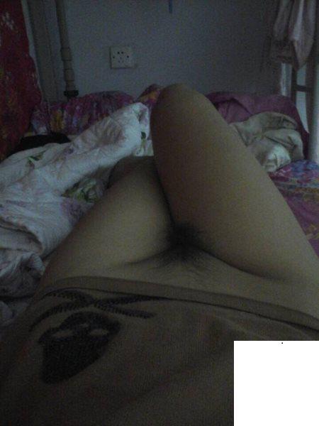 QQ聊的悶騷00后小妹妹 (18P)