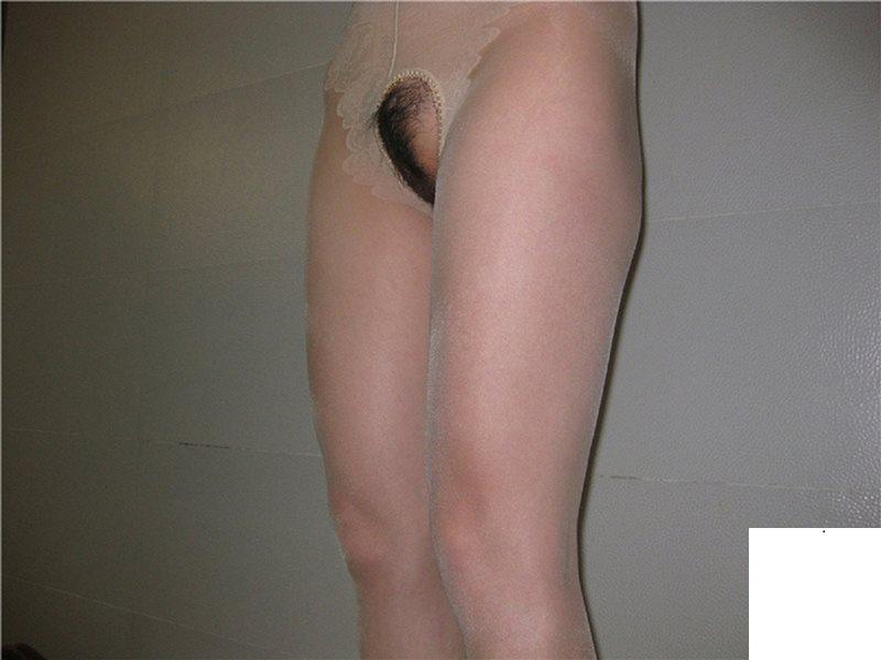 騷到骨裡的鄰家少婦 (18P)