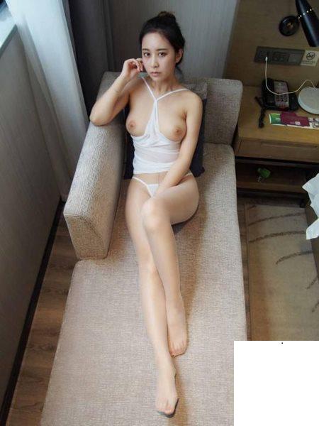 穿白色還是穿黑色的好看 (15P)