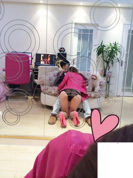 妹子與男友自拍 (16P)