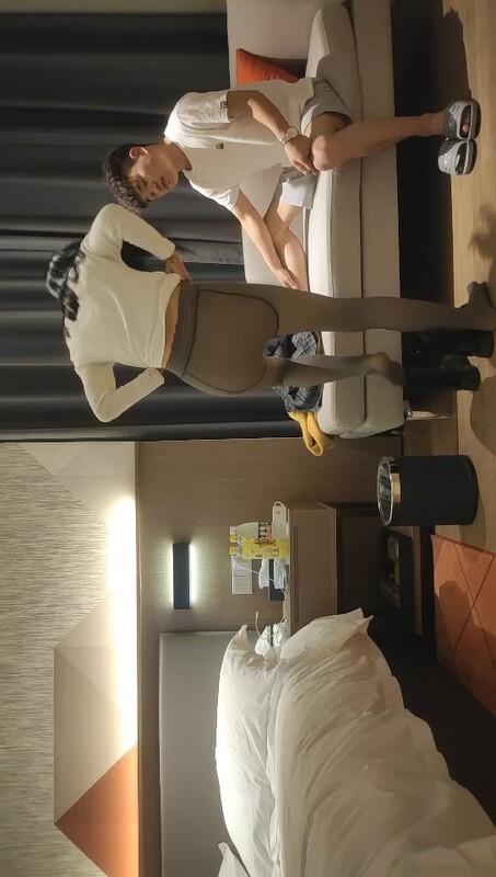 胖子工作室大圈高端奥迪女跪着吸吮舔屌怼着骚穴持续输出搞得妹子受不了要退钱走人