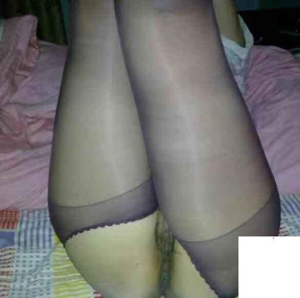 那個翹臀整個呼之欲出 (10P)