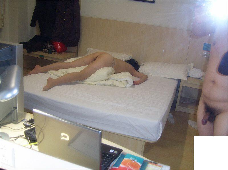 少婦怎麽這麽容易喝醉酒 (15P)