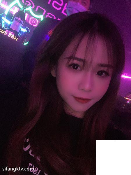 太久沒見女友要幾張照片來看看 (16P)