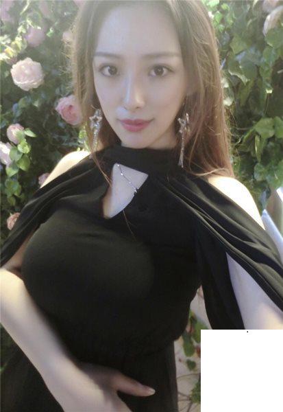 姐姐最愛拍照 (12P)