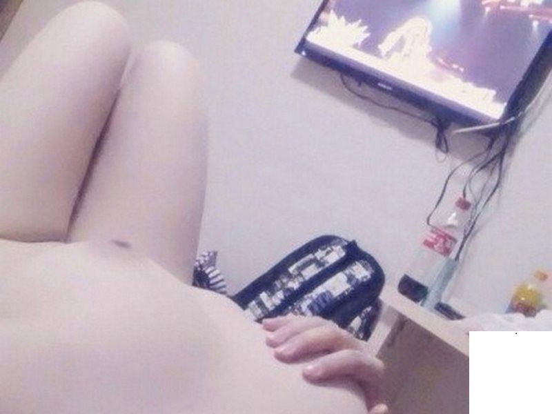 妹子的自拍照 (10P)