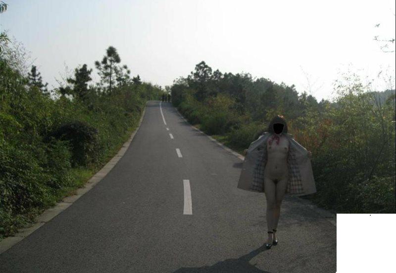 情婦室外自拍 (10P)