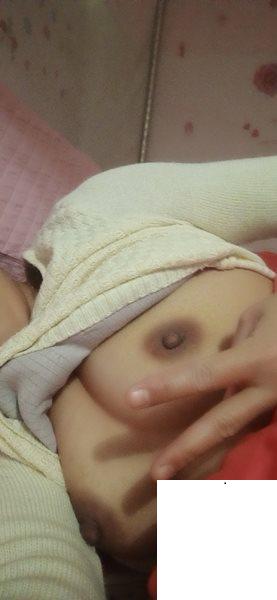 欲求不滿的小少婦，主動請求發帖求侮辱 (13P)