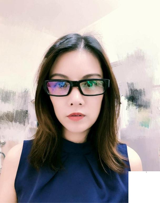 勾搭了許久的美女同事