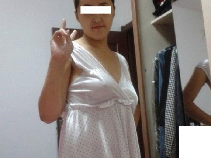 在砵蘭街萬新大廈的鳳姐 (19P)