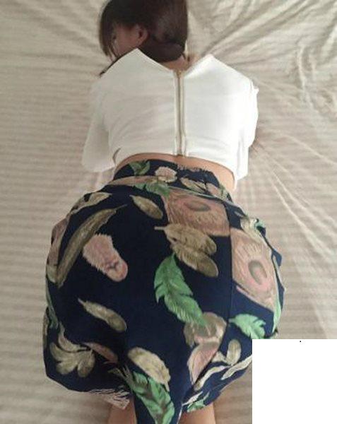 撅起屁股發騷的情人 (10P)