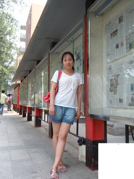 良家少婦性愛實錄，內射白虎逼，露臉附生活照 (90P)