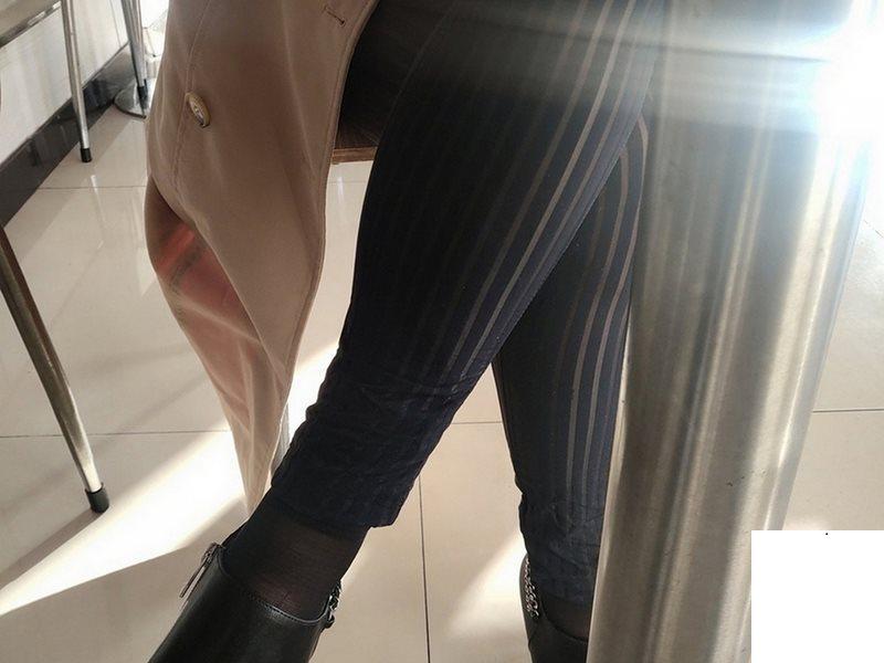 毛逼熟女騷逼被操 (23P)