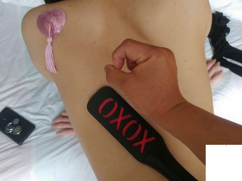 小女友穿上情趣裝來我家誘惑我 (11P)