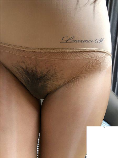 櫃姐的絲襪誘惑 絕對讓你噴爆螢幕 (17P)