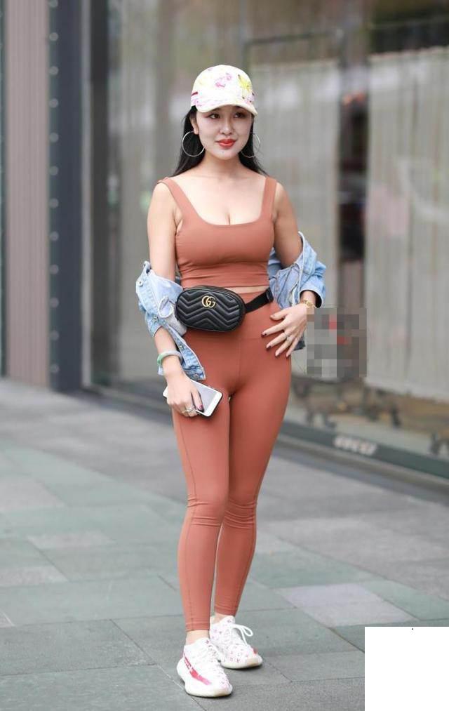 柔婉模特小雅大尺度私拍