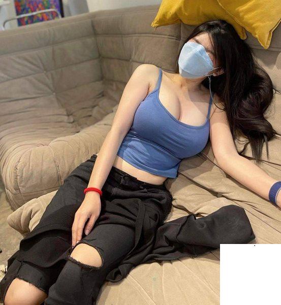 露臉顏值不錯眼神嫵媚風騷