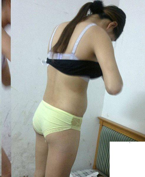 妹妹身材不錯 (10P)