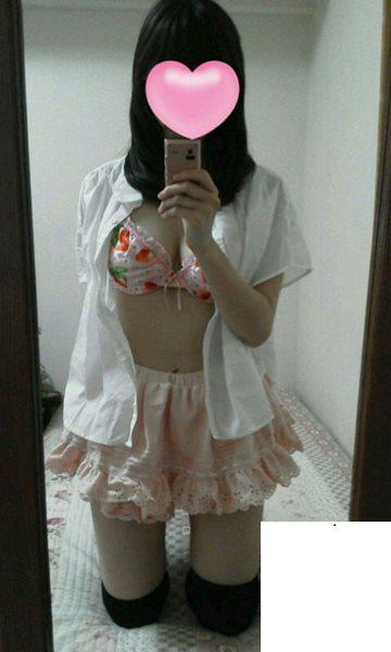 積急玩跳蛋給我看的女友 (11P)