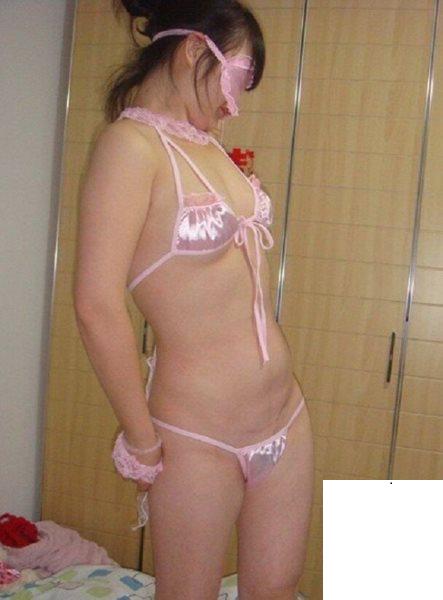 粉紅色的情趣內衣讓我無感了 (18P)