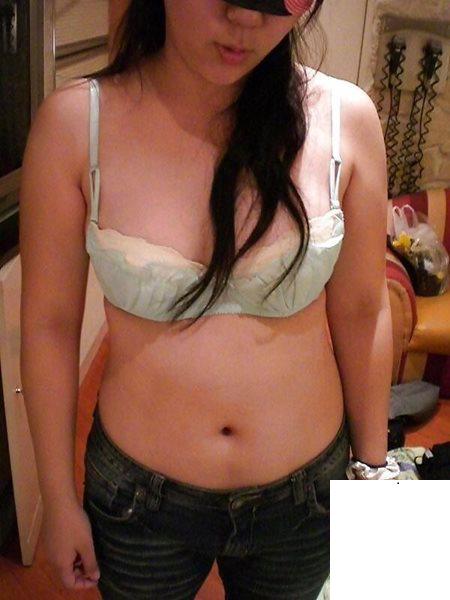 身材豐腴的小騷逼就是想讓我干 (21P)