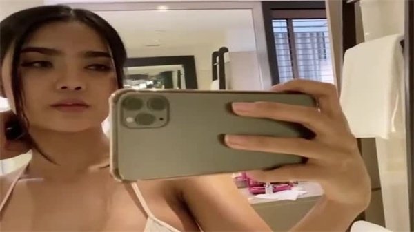 Onlyfans华裔极品模特YanisaNoey福利视图