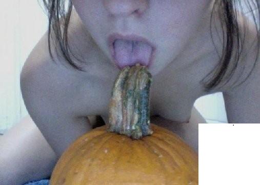 現在的小女孩真會玩 (10P)