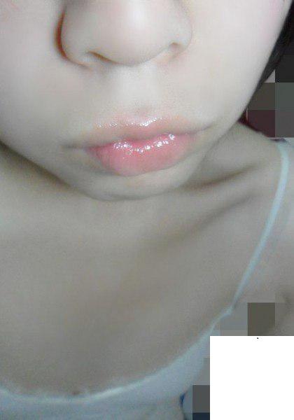 白皙少女自慰.嫩穴濕透了! (18P) [