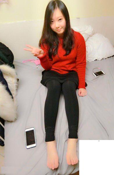 輕熟女一枚，胸大屁股圓 (20P)