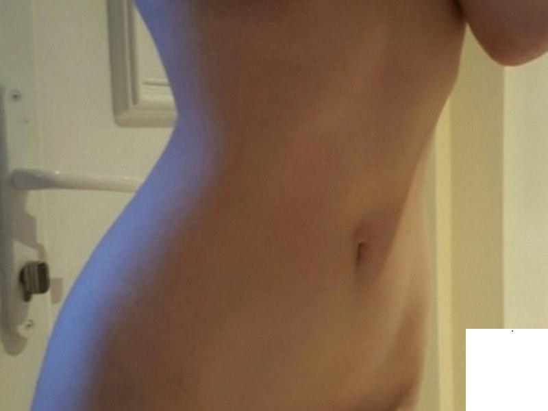 搭上了兼職的妹妹 (13P)