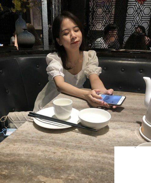 當初約的時候就知道這五官的女人肯定是多毛的 (11P)