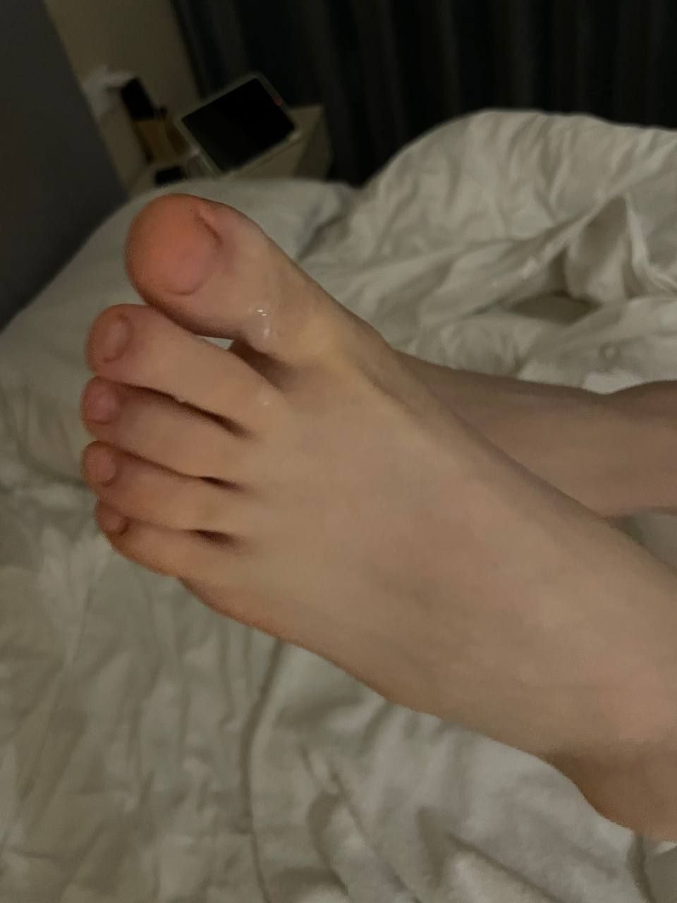 极品大学生女友 开房足交 反差母狗