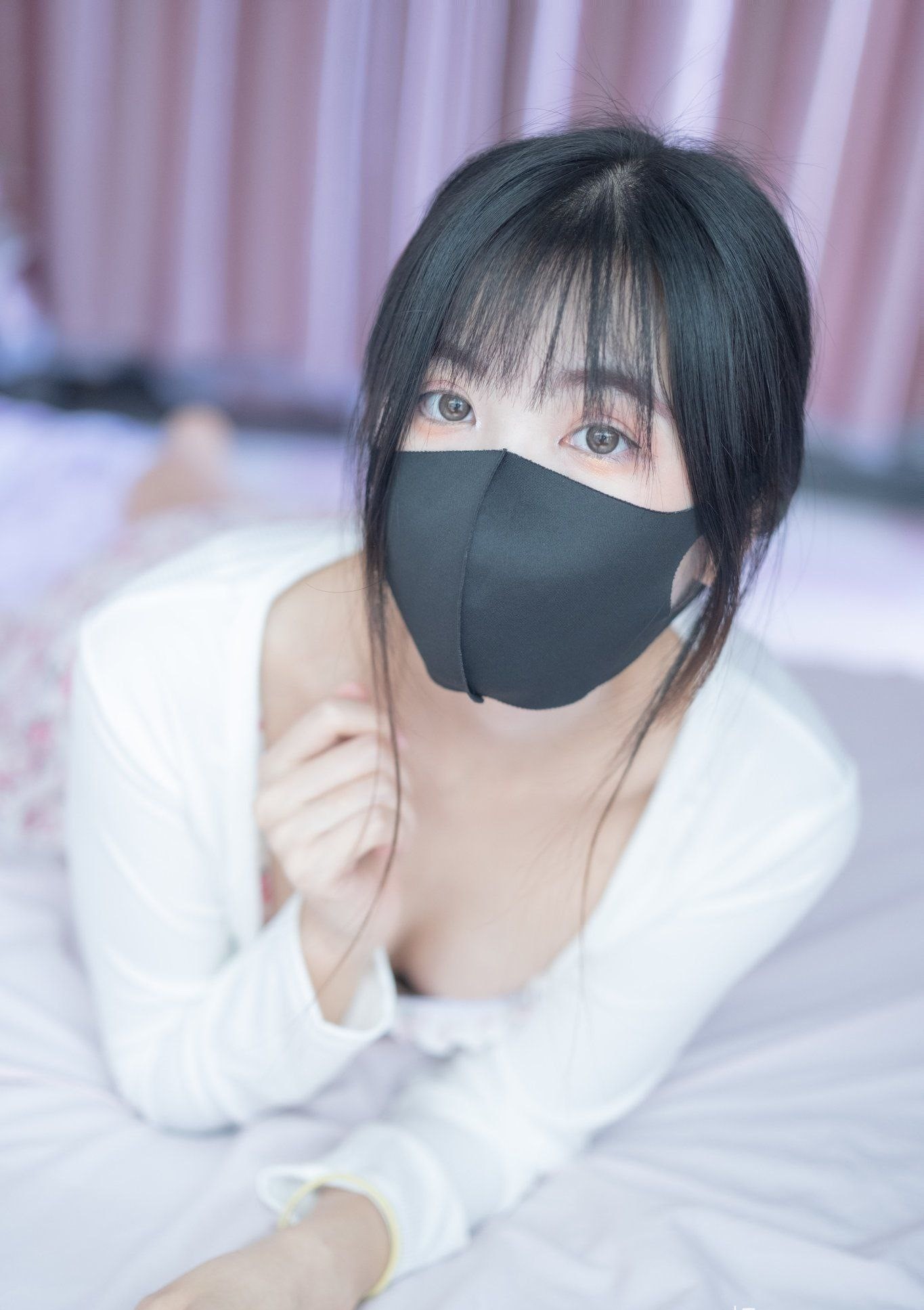 梨形身材肉感少御 好粉的奶子 这么嫩的白虎馒头小骚穴