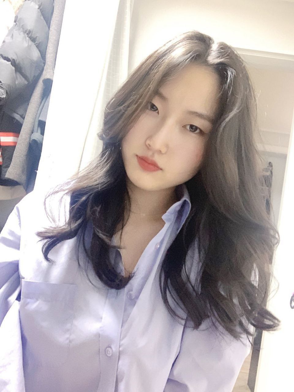 反差闷骚的人妻太得劲了，妩媚的表情柔软的身体，散发着迷人的气息。