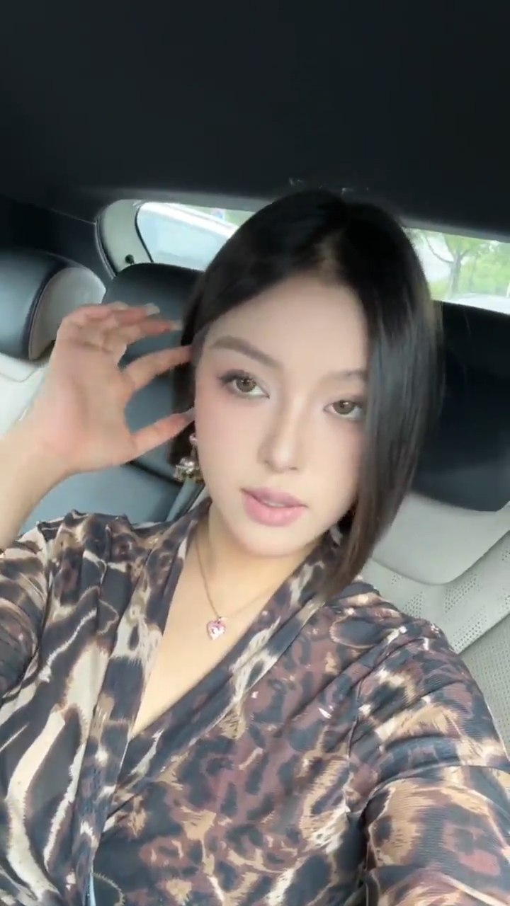 #反差 #暴力永恒 #黑料 #少妇  抖音短发御姐网黄自拍福利